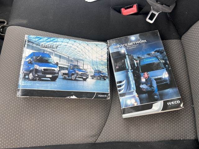 تأجير  Iveco Daily 35C15 Iveco Daily 35C15: صور 21