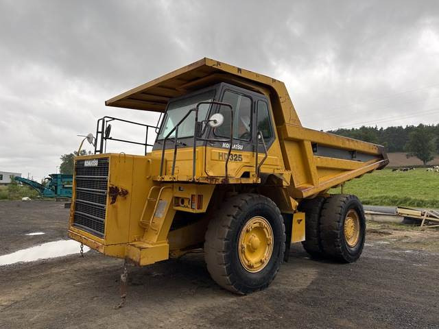 Komatsu HD325-6 - شاحنة قلابة للمحاجر: صور 1 Komatsu HD325-6 - شاحنة قلابة للمحاجر: صور 1
