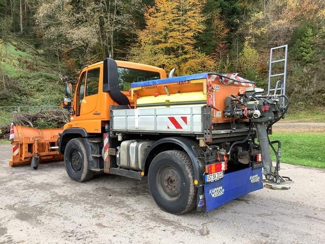 MB Trac Unimog U300 - جرافة ثلج: صور 3 MB Trac Unimog U300 - جرافة ثلج: صور 3