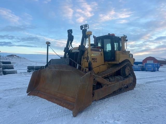 CAT D8T - بلدوزر: صور 1 CAT D8T - بلدوزر: صور 1