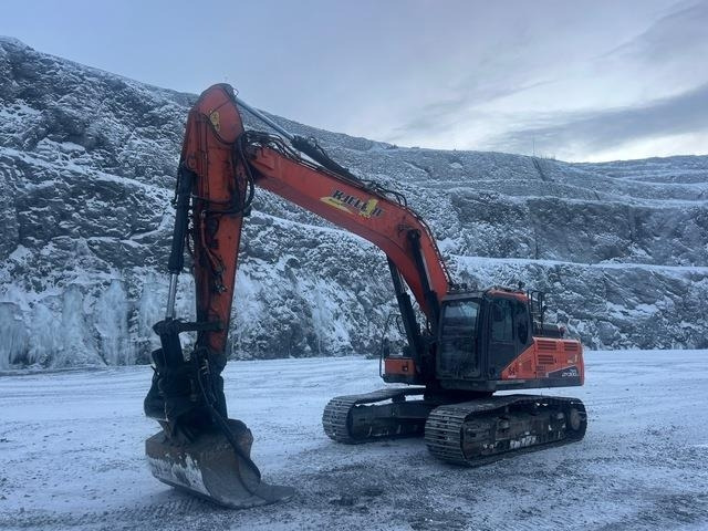 Doosan DX300LC-5 - حفارات زحافة: صور 1 Doosan DX300LC-5 - حفارات زحافة: صور 1