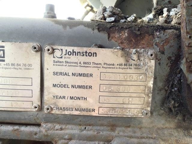 Mitsubishi Canter - سياره كنس شوارع: صور 5 Mitsubishi Canter - سياره كنس شوارع: صور 5