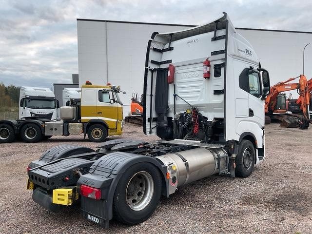 Iveco S-Way 460 LNG - شاحنة جرار: صور 3 Iveco S-Way 460 LNG - شاحنة جرار: صور 3