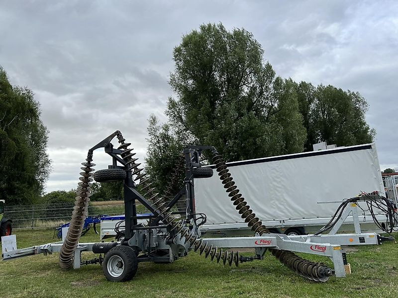Fliegl KSE 680 Kettenscheibenegge - قرص مسلفة: صور 1 Fliegl KSE 680 Kettenscheibenegge - قرص مسلفة: صور 1