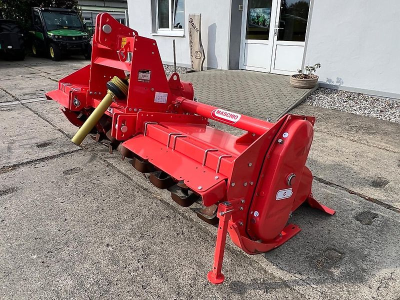 Maschio C280 Bodenfräse - محراث الدوار: صور 3 Maschio C280 Bodenfräse - محراث الدوار: صور 3