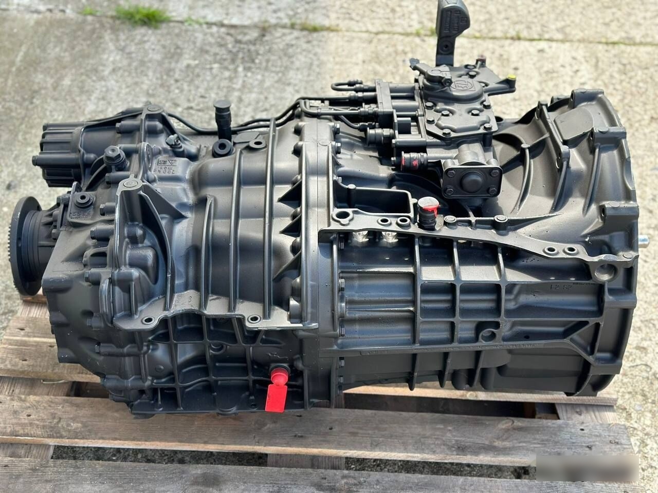 MAN 16 S 2530 TO MAN - علبة التروس - شاحنة: صور 3 MAN 16 S 2530 TO MAN - علبة التروس - شاحنة: صور 3