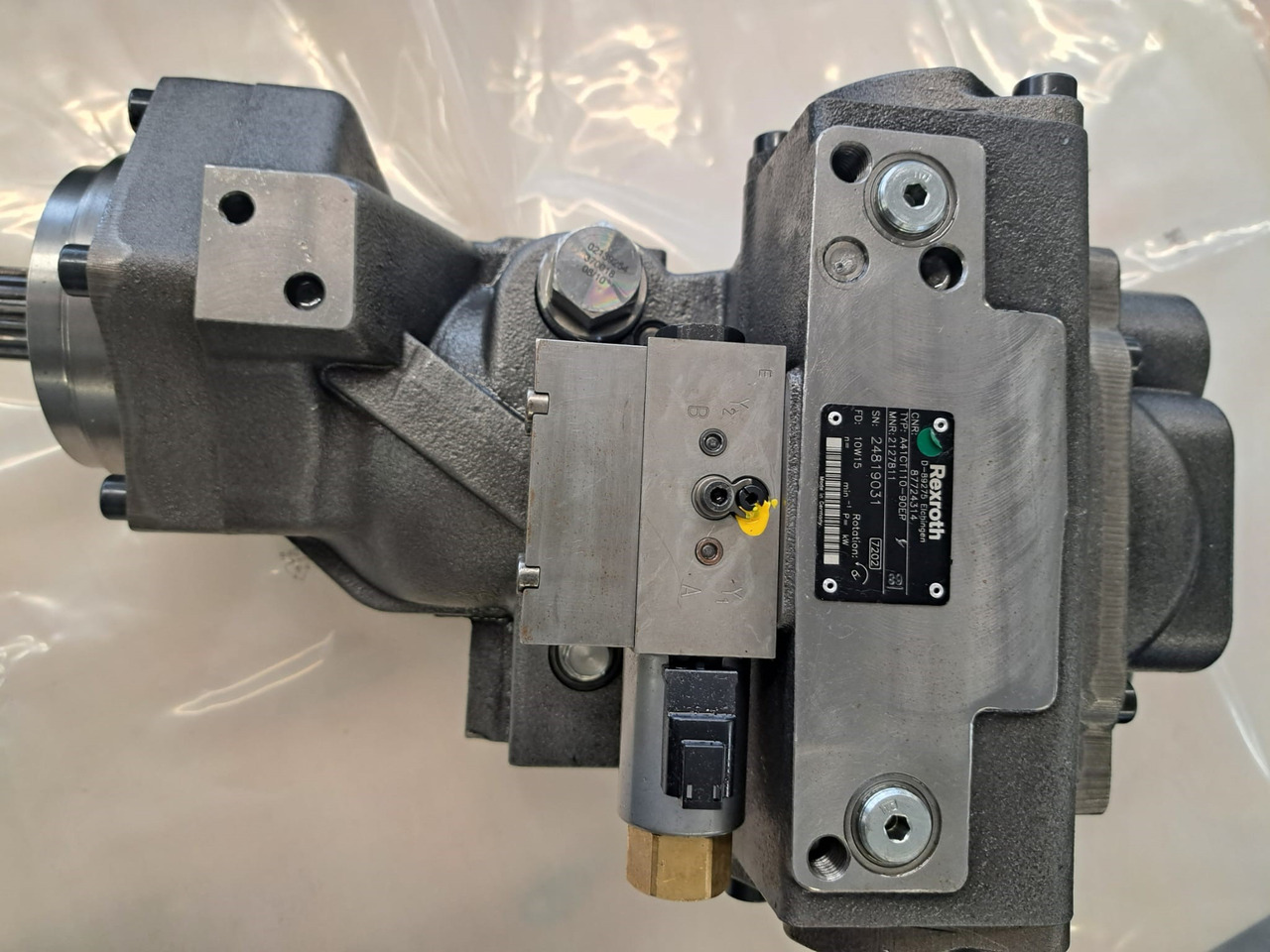 REXROTH A41CT 110 - 90 EP - مضخة هيدروليكية - جرار: صور 1 REXROTH A41CT 110 - 90 EP - مضخة هيدروليكية - جرار: صور 1