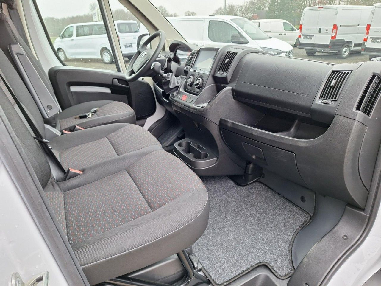 فان, الشاحنات الصغيرة كابينة مزدوجة Fiat Ducato / baugl. Movano Kasten Doka mixto L4H2: صور 13