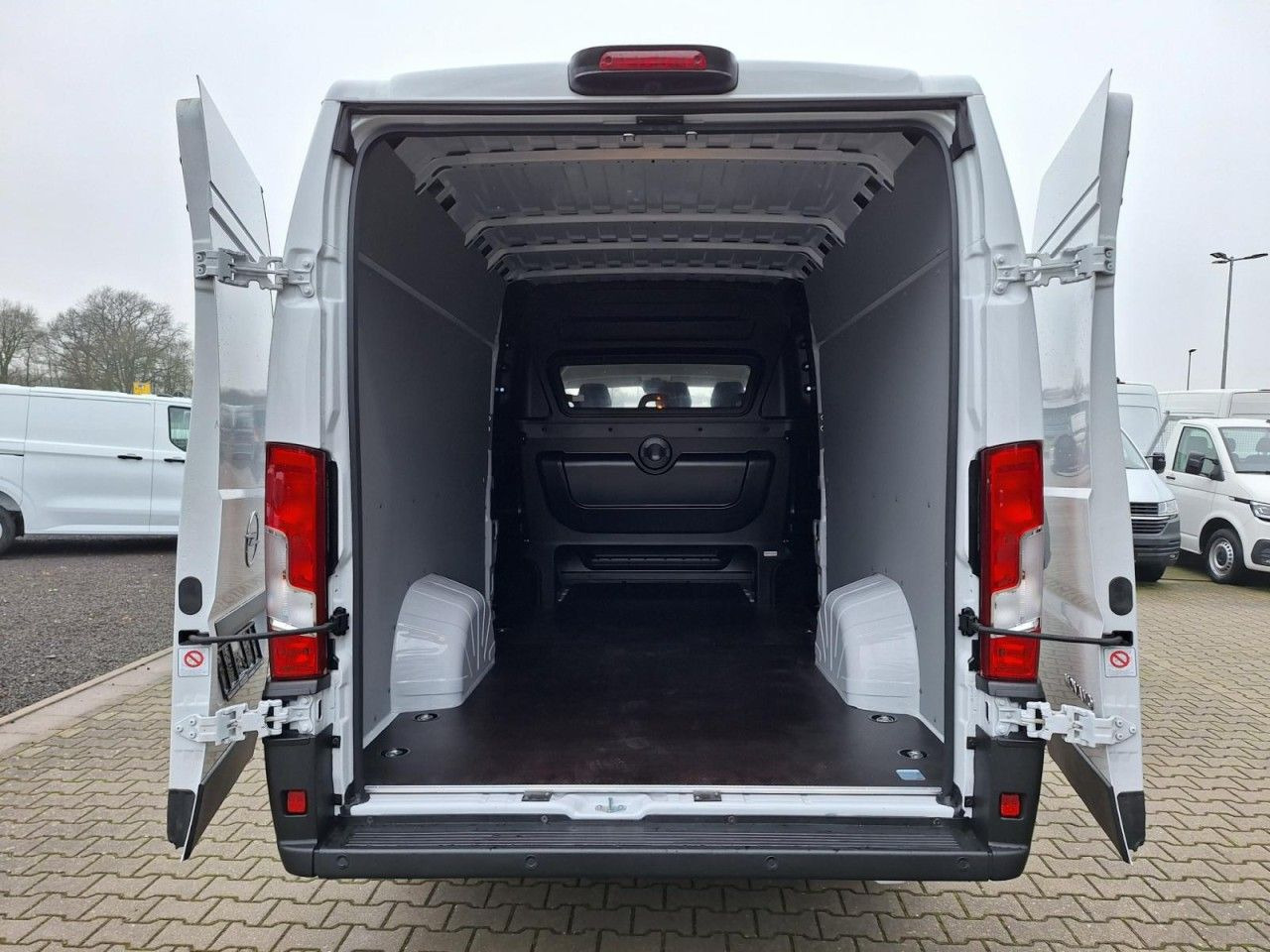 فان, الشاحنات الصغيرة كابينة مزدوجة Fiat Ducato / baugl. Movano Kasten Doka mixto L4H2: صور 6