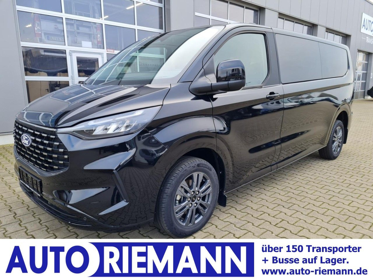Ford Tourneo Custom 320 L2 Titanium 9 Sitze STANDHZ - ميكروباص: صور 1 Ford Tourneo Custom 320 L2 Titanium 9 Sitze STANDHZ - ميكروباص: صور 1