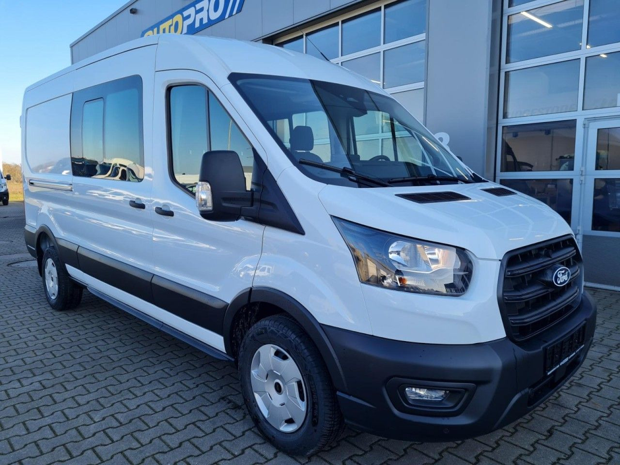 Ford Transit 350 Kasten Doka 6-Sitze L3 Trend AHK KAM - فان, الشاحنات الصغيرة كابينة مزدوجة: صور 2 Ford Transit 350 Kasten Doka 6-Sitze L3 Trend AHK KAM - فان, الشاحنات الصغيرة كابينة مزدوجة: صور 2