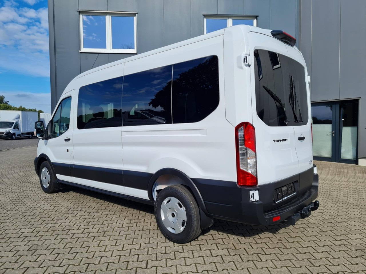 Ford Transit 350 Kombi TDCi L3 AG Trend 9 Sitze AHK KAMERA - صغيرة, ميكروباص: صور 4 Ford Transit 350 Kombi TDCi L3 AG Trend 9 Sitze AHK KAMERA - صغيرة, ميكروباص: صور 4