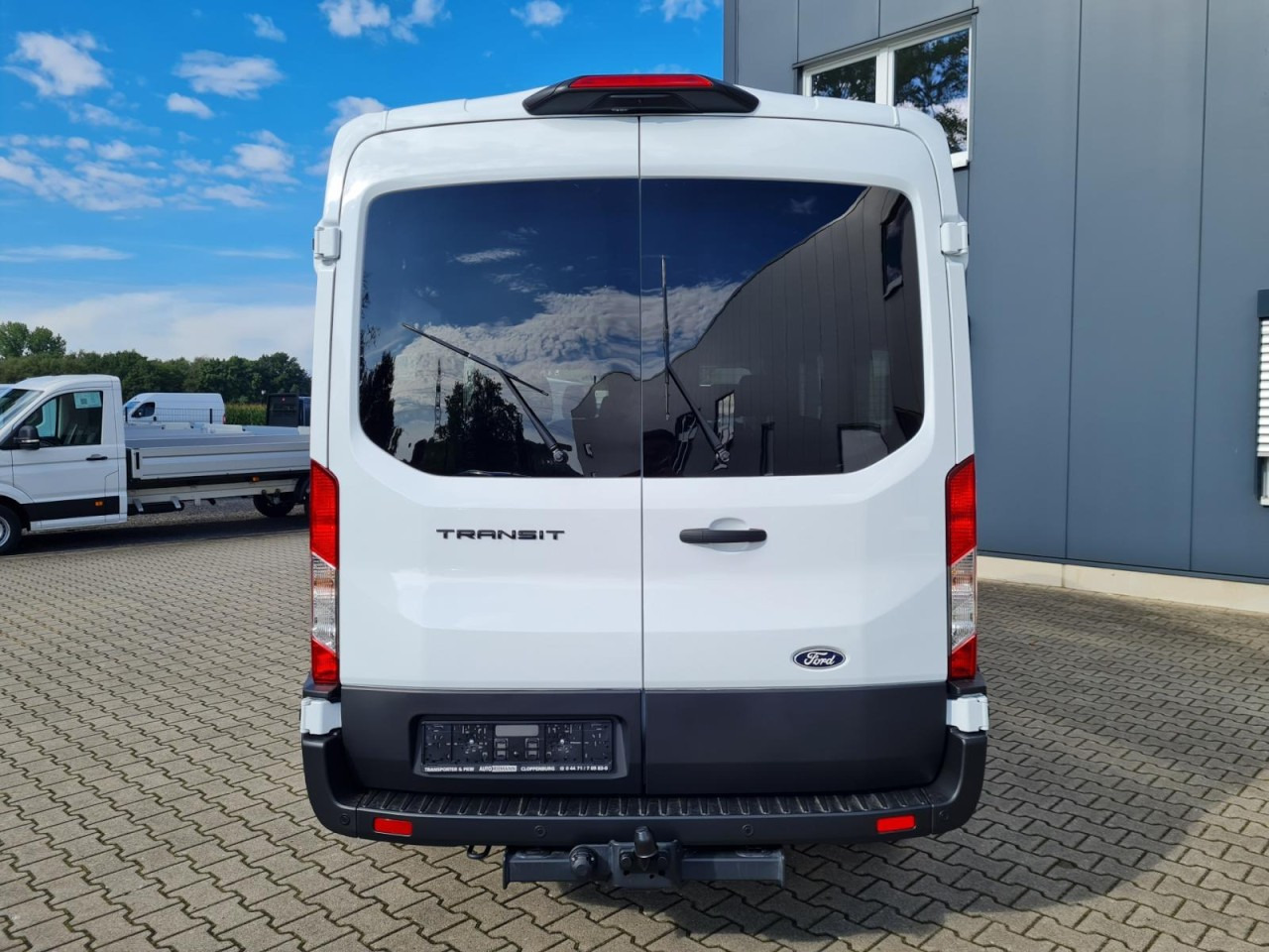 Ford Transit 350 Kombi TDCi L3 AG Trend 9 Sitze AHK KAMERA - صغيرة, ميكروباص: صور 5 Ford Transit 350 Kombi TDCi L3 AG Trend 9 Sitze AHK KAMERA - صغيرة, ميكروباص: صور 5