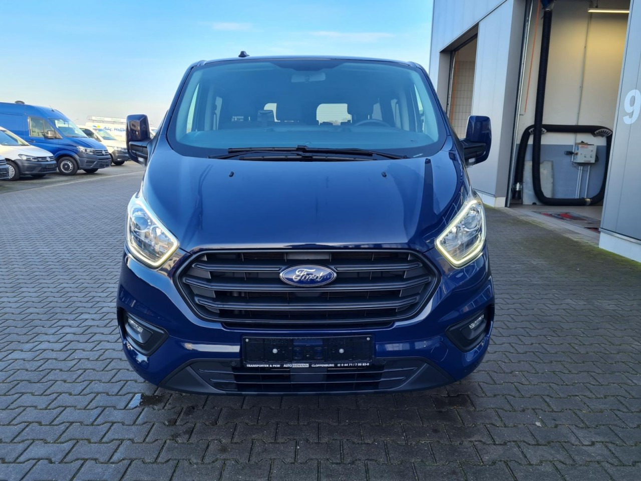 Ford Transit Custom Kombi 320 L2 Trend 9 Sitze PDC - صغيرة, ميكروباص: صور 2 Ford Transit Custom Kombi 320 L2 Trend 9 Sitze PDC - صغيرة, ميكروباص: صور 2