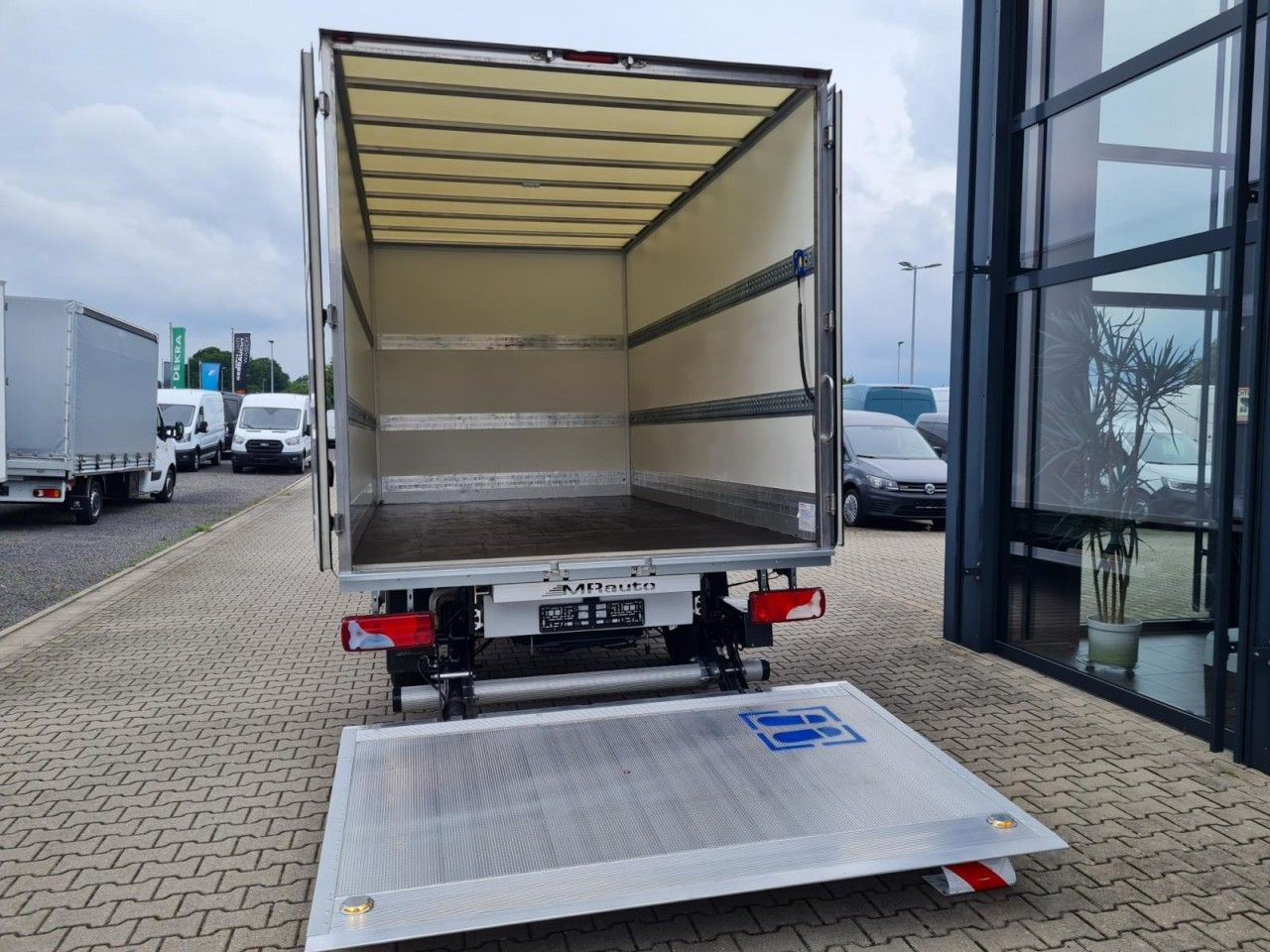 الشاحنات الصغيرة صندوق مغلق Mercedes-Benz Sprinter 315 CDI Koffer LBW RWD KLIMA TEMPOMAT: صور 6