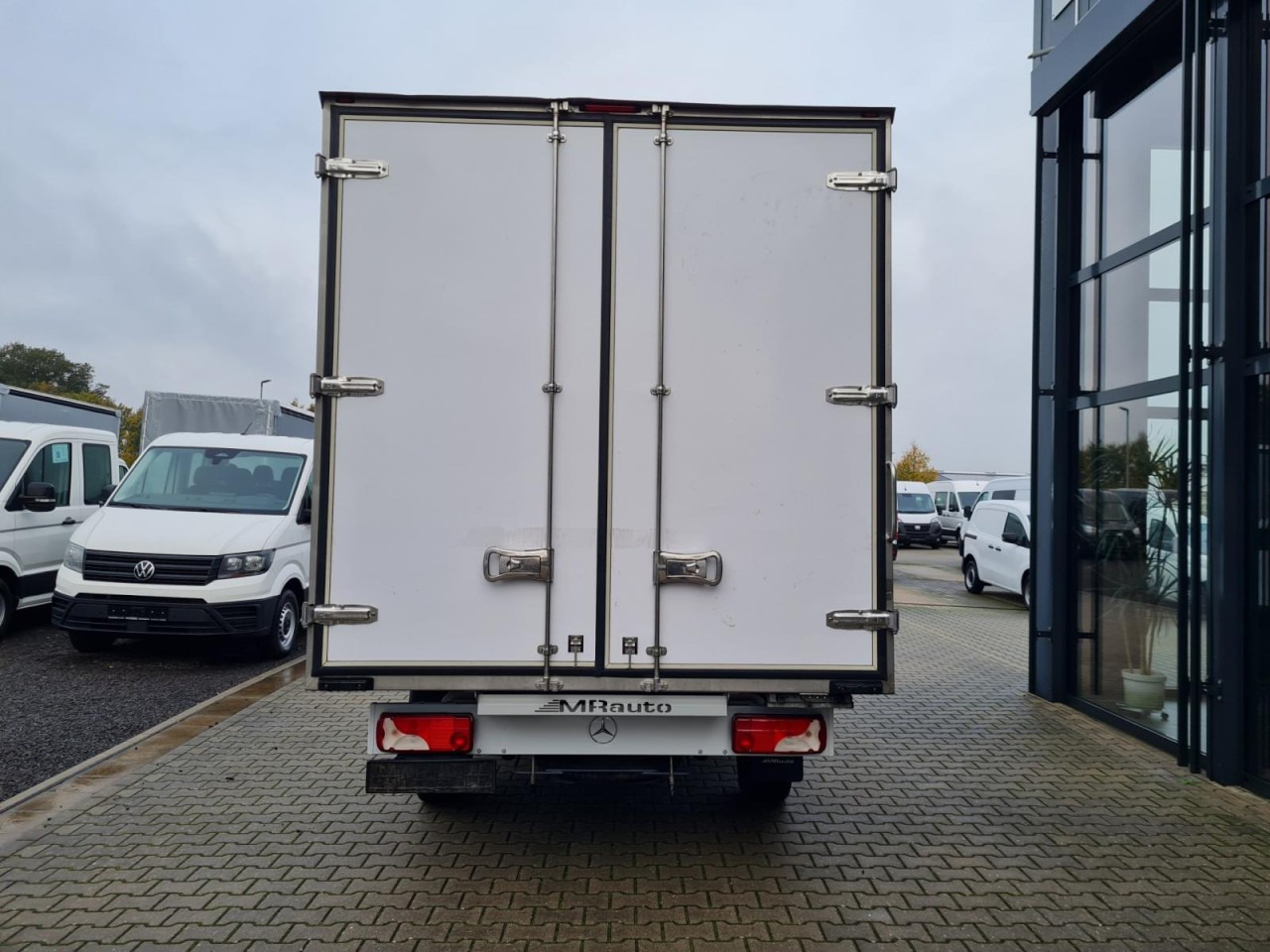 Mercedes-Benz Sprinter 315 CDI Koffer RWD KLIMA TEMPOMAT - الشاحنات الصغيرة صندوق مغلق: صور 5 Mercedes-Benz Sprinter 315 CDI Koffer RWD KLIMA TEMPOMAT - الشاحنات الصغيرة صندوق مغلق: صور 5