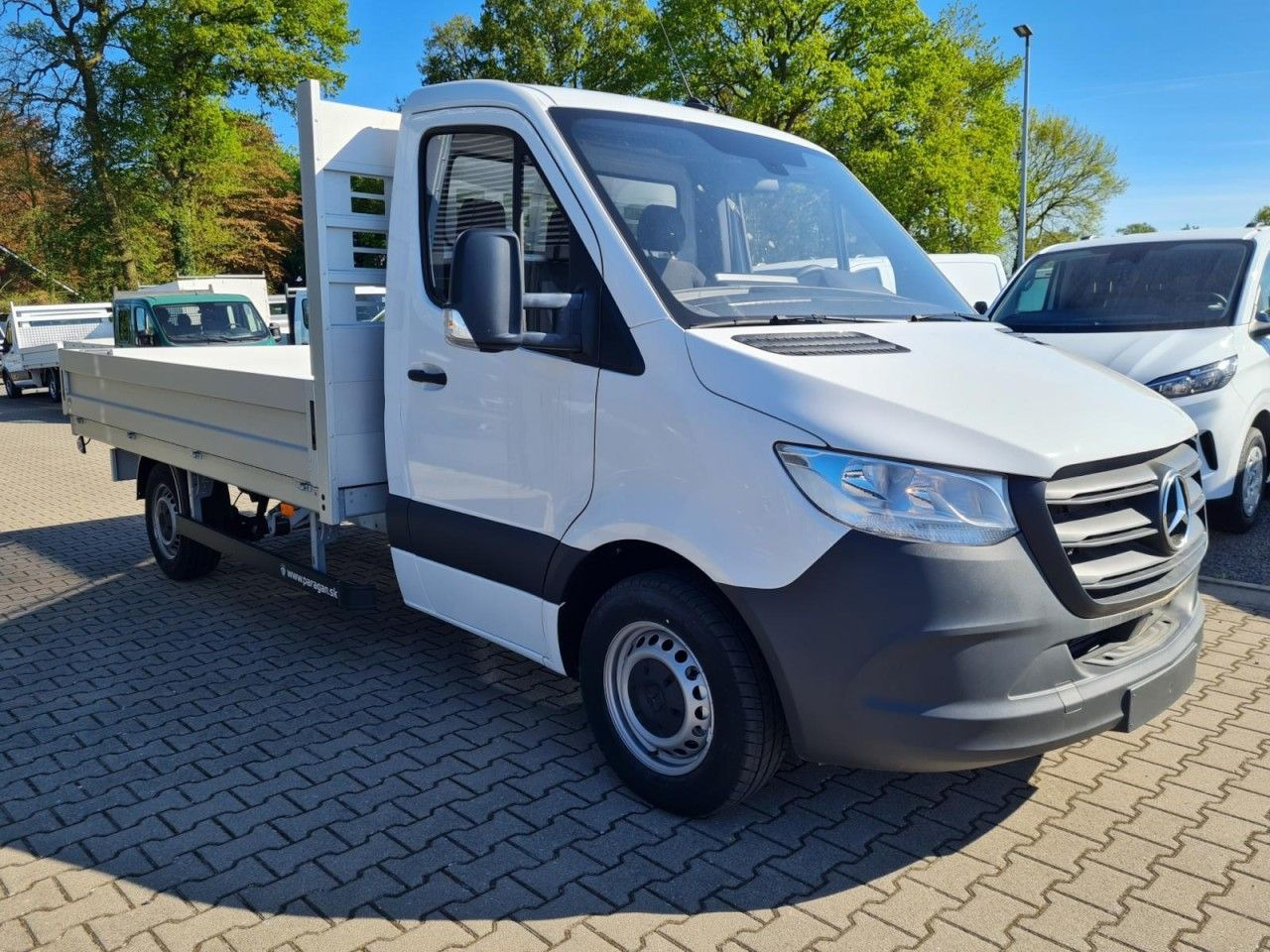 Mercedes-Benz Sprinter 315 CDI Pritsche MR L3 KLIMA TEMPOMAT - الشاحنات الصغيرة المسطحة: صور 3 Mercedes-Benz Sprinter 315 CDI Pritsche MR L3 KLIMA TEMPOMAT - الشاحنات الصغيرة المسطحة: صور 3
