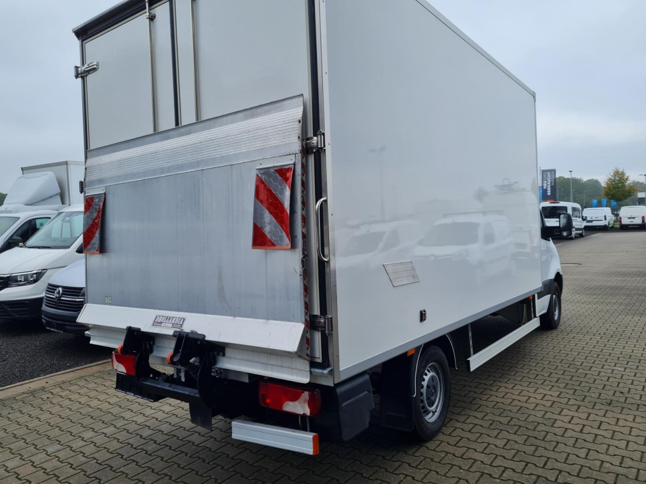 Mercedes-Benz Sprinter 315 RWD Möbel Koffer LBW KLIMA TEMPOMAT - الشاحنات الصغيرة صندوق مغلق: صور 4 Mercedes-Benz Sprinter 315 RWD Möbel Koffer LBW KLIMA TEMPOMAT - الشاحنات الصغيرة صندوق مغلق: صور 4