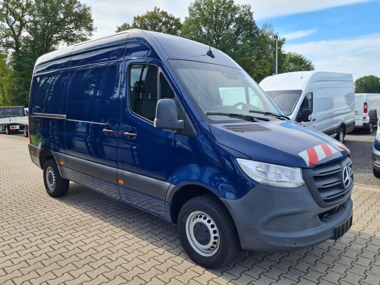 Mercedes-Benz Sprinter 316 Kasten CDI MR RWD AHK MBUX KAMERA - فان: صور 3 Mercedes-Benz Sprinter 316 Kasten CDI MR RWD AHK MBUX KAMERA - فان: صور 3