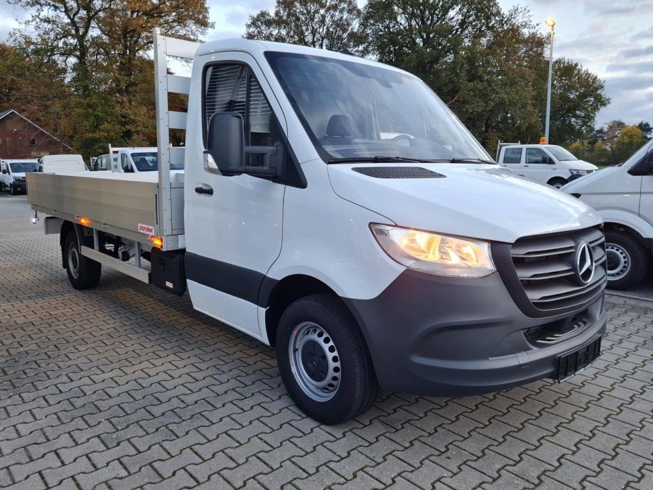 Mercedes-Benz Sprinter 317 CDI Pritsche L3 lang RWD KLIMA TEMPOMAT - الشاحنات الصغيرة المسطحة: صور 3 Mercedes-Benz Sprinter 317 CDI Pritsche L3 lang RWD KLIMA TEMPOMAT - الشاحنات الصغيرة المسطحة: صور 3