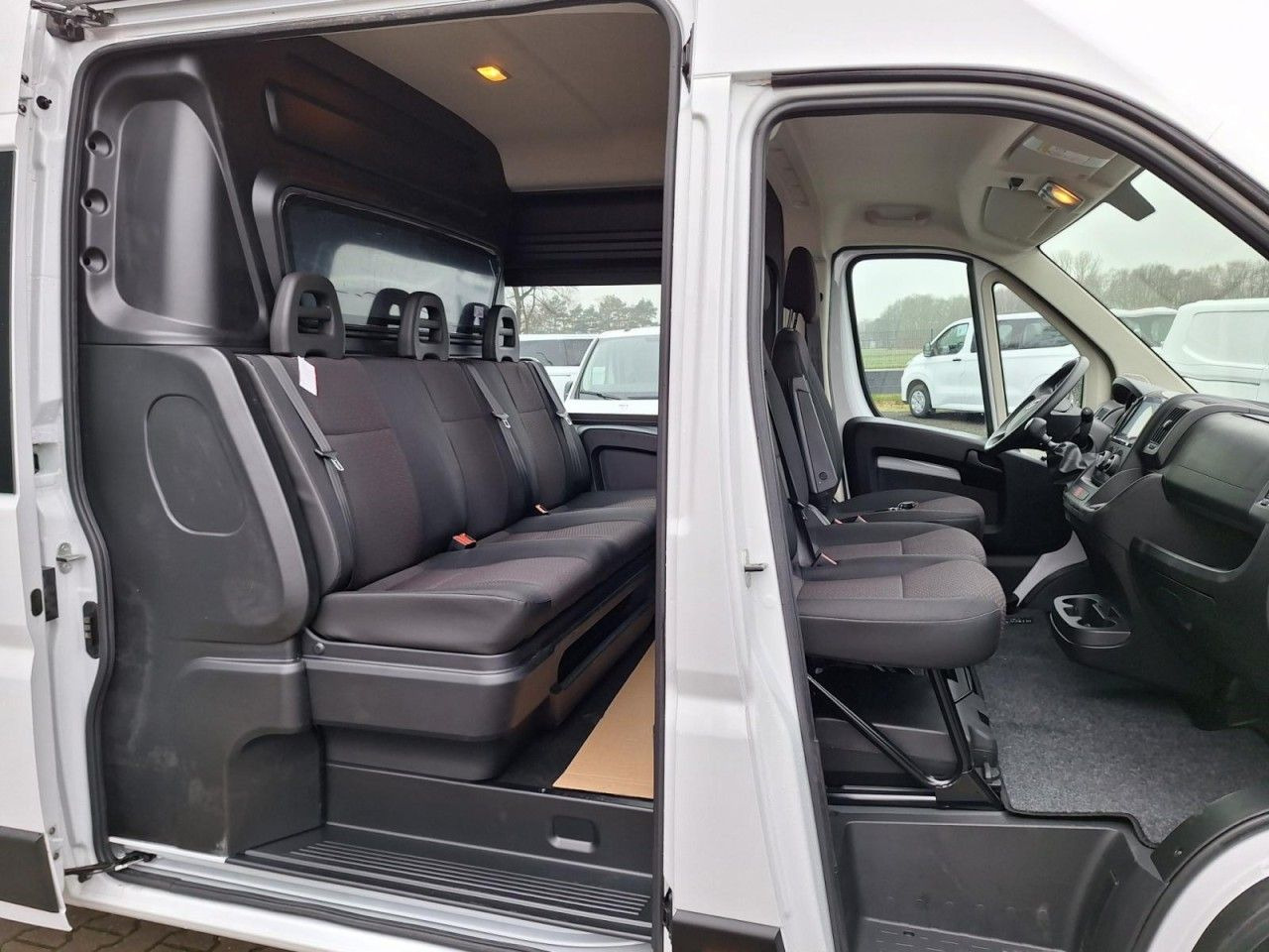 Opel Movano 35 Kasten L4 Doka 6-Sitze verstärkt PDC T - فان, الشاحنات الصغيرة كابينة مزدوجة: صور 4 Opel Movano 35 Kasten L4 Doka 6-Sitze verstärkt PDC T - فان, الشاحنات الصغيرة كابينة مزدوجة: صور 4