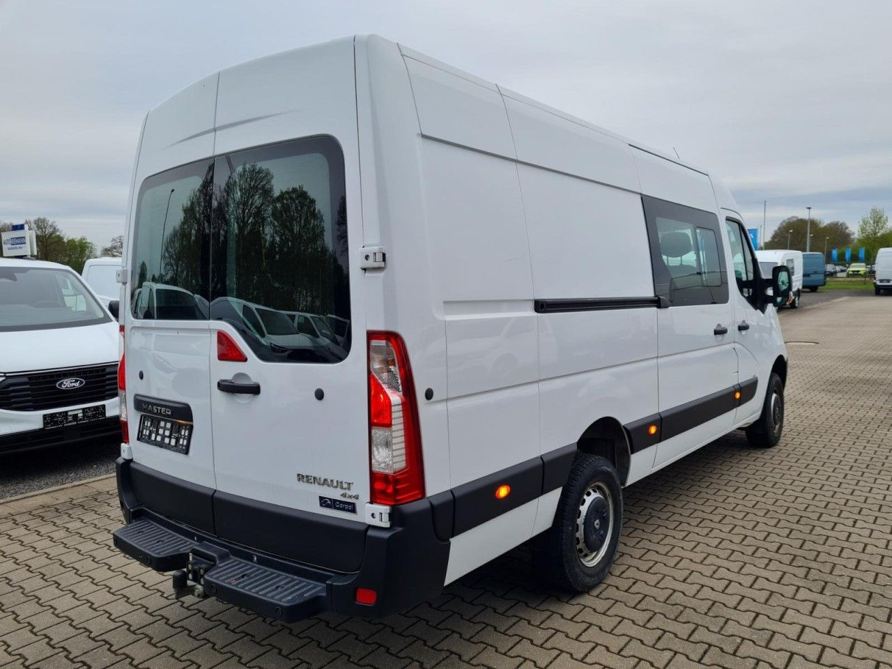 Renault Master 3,5t Kasten Doka dCi 130 L4H2 4x4 Allrad - فان, الشاحنات الصغيرة كابينة مزدوجة: صور 4 Renault Master 3,5t Kasten Doka dCi 130 L4H2 4x4 Allrad - فان, الشاحنات الصغيرة كابينة مزدوجة: صور 4