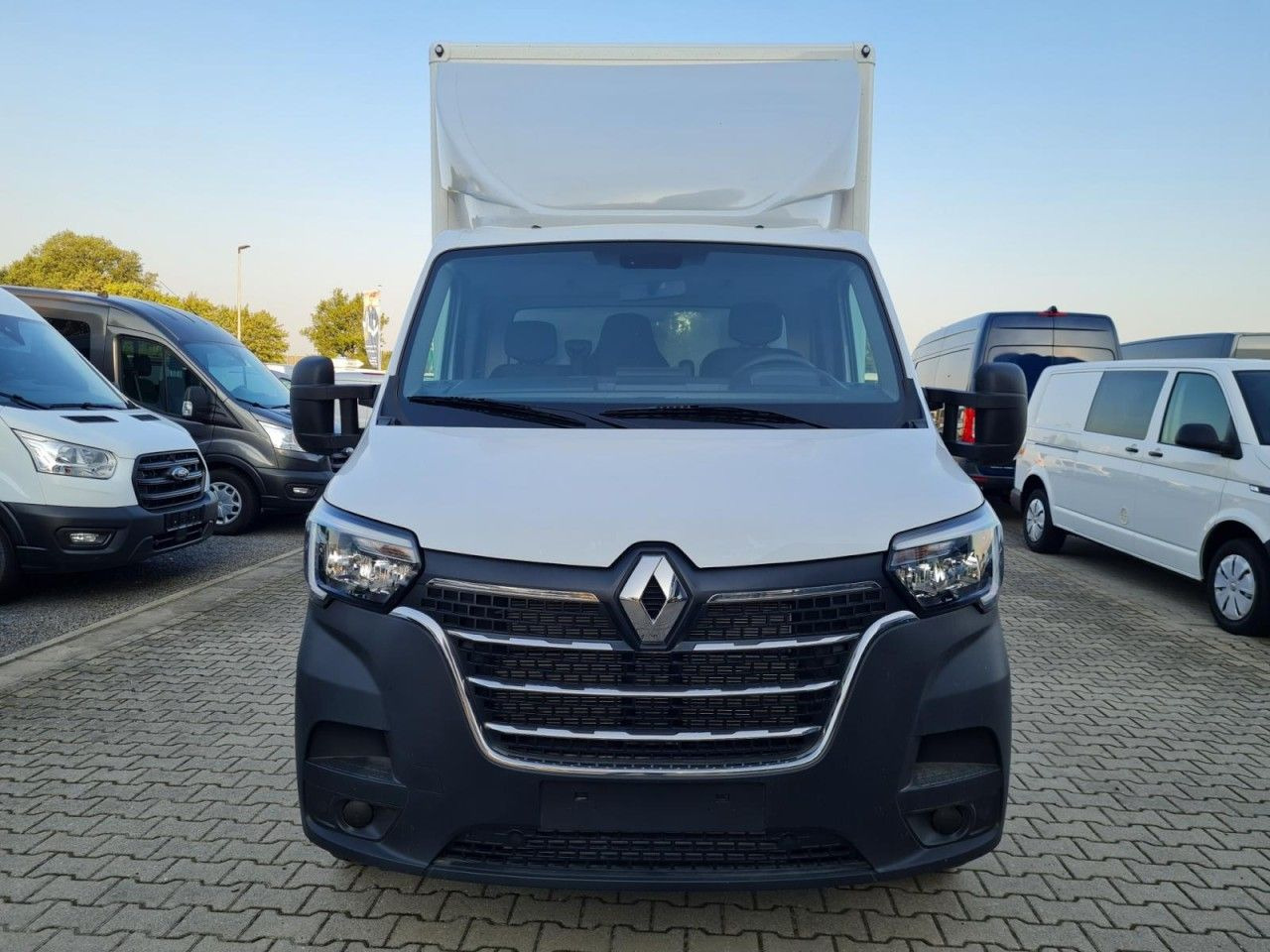 Renault Master 3.5t Möbel Koffer LBW KLIMA KOMFORT TEMPO - الشاحنات الصغيرة صندوق مغلق: صور 2 Renault Master 3.5t Möbel Koffer LBW KLIMA KOMFORT TEMPO - الشاحنات الصغيرة صندوق مغلق: صور 2