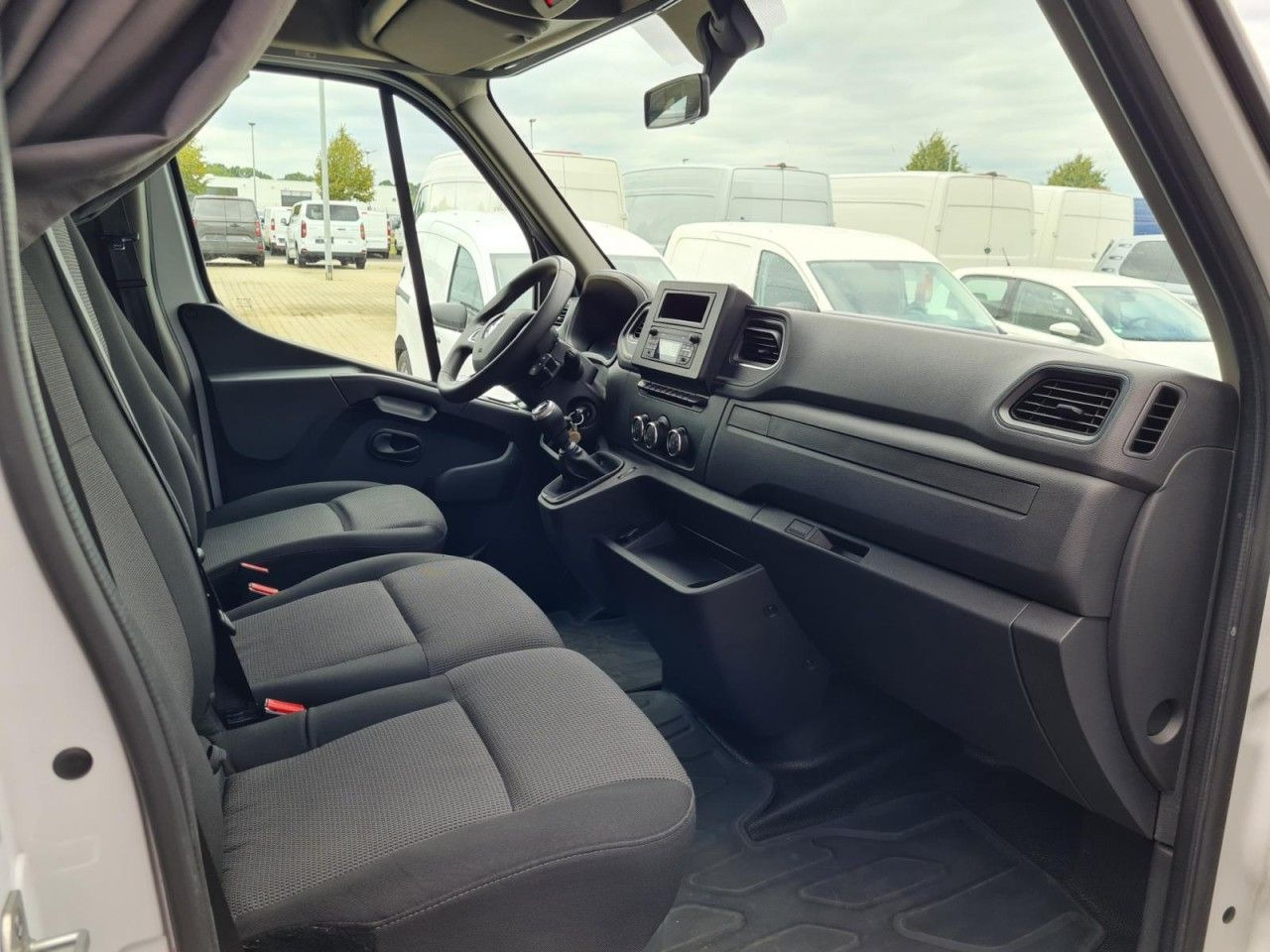 الشاحنات الصغيرة ستائر Renault Master 3,5t Pritsche Plane Schlafkab. dCi 165 KL: صور 13