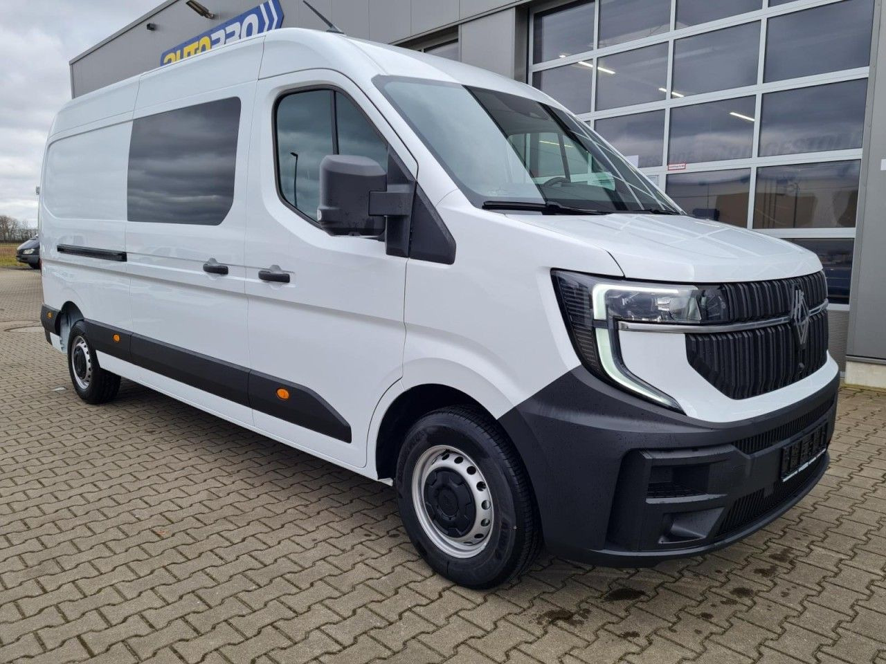 Renault Master 35 Kasten L3 Doka 7-Sitze KLIMA TEMPOMAT - فان, الشاحنات الصغيرة كابينة مزدوجة: صور 4 Renault Master 35 Kasten L3 Doka 7-Sitze KLIMA TEMPOMAT - فان, الشاحنات الصغيرة كابينة مزدوجة: صور 4