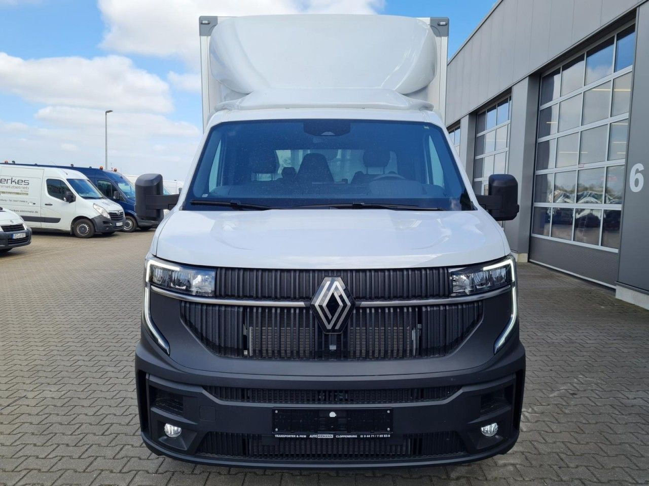 Renault Master 35 New Möbel Koffer KLIMA KOMFORT TEMPOMA - الشاحنات الصغيرة صندوق مغلق: صور 2 Renault Master 35 New Möbel Koffer KLIMA KOMFORT TEMPOMA - الشاحنات الصغيرة صندوق مغلق: صور 2