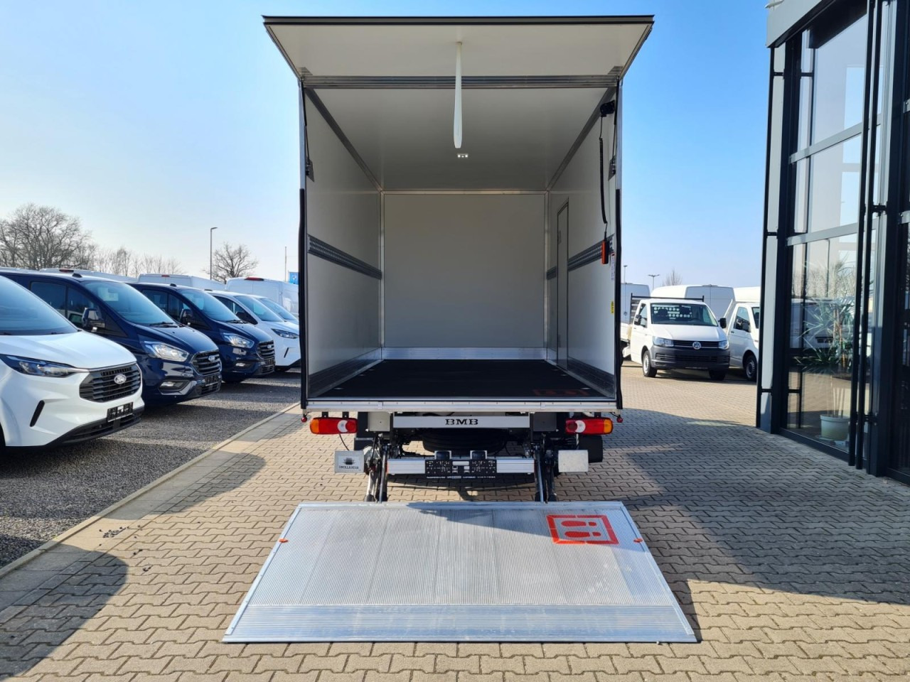 Renault Master 35 New Möbel Koffer LBW KAMERA LUFTFEDERUNG - الشاحنات الصغيرة صندوق مغلق: صور 5 Renault Master 35 New Möbel Koffer LBW KAMERA LUFTFEDERUNG - الشاحنات الصغيرة صندوق مغلق: صور 5