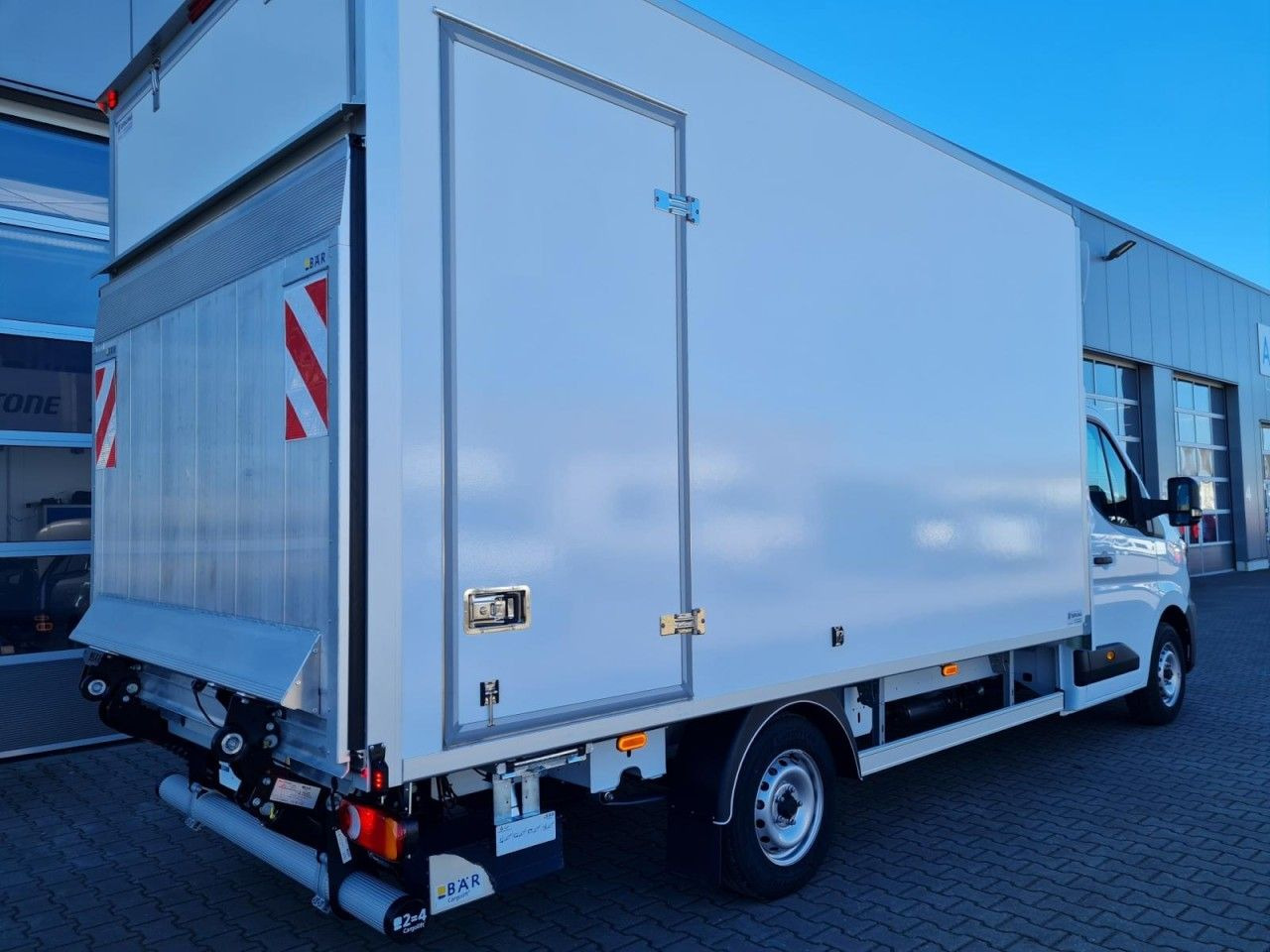 Renault Master 35 New Möbel Koffer LBW KLIMA TEMPOMAT - الشاحنات الصغيرة صندوق مغلق: صور 4 Renault Master 35 New Möbel Koffer LBW KLIMA TEMPOMAT - الشاحنات الصغيرة صندوق مغلق: صور 4