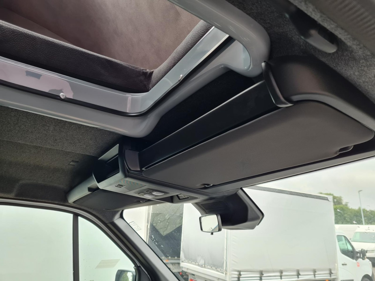 الشاحنات الصغيرة ستائر Renault Master 35 Pritsche Schiebe Plane Schlafkab 10 PAL LUFTFEDER: صور 18 الشاحنات الصغيرة ستائر Renault Master 35 Pritsche Schiebe Plane Schlafkab 10 PAL LUFTFEDER: صور 18