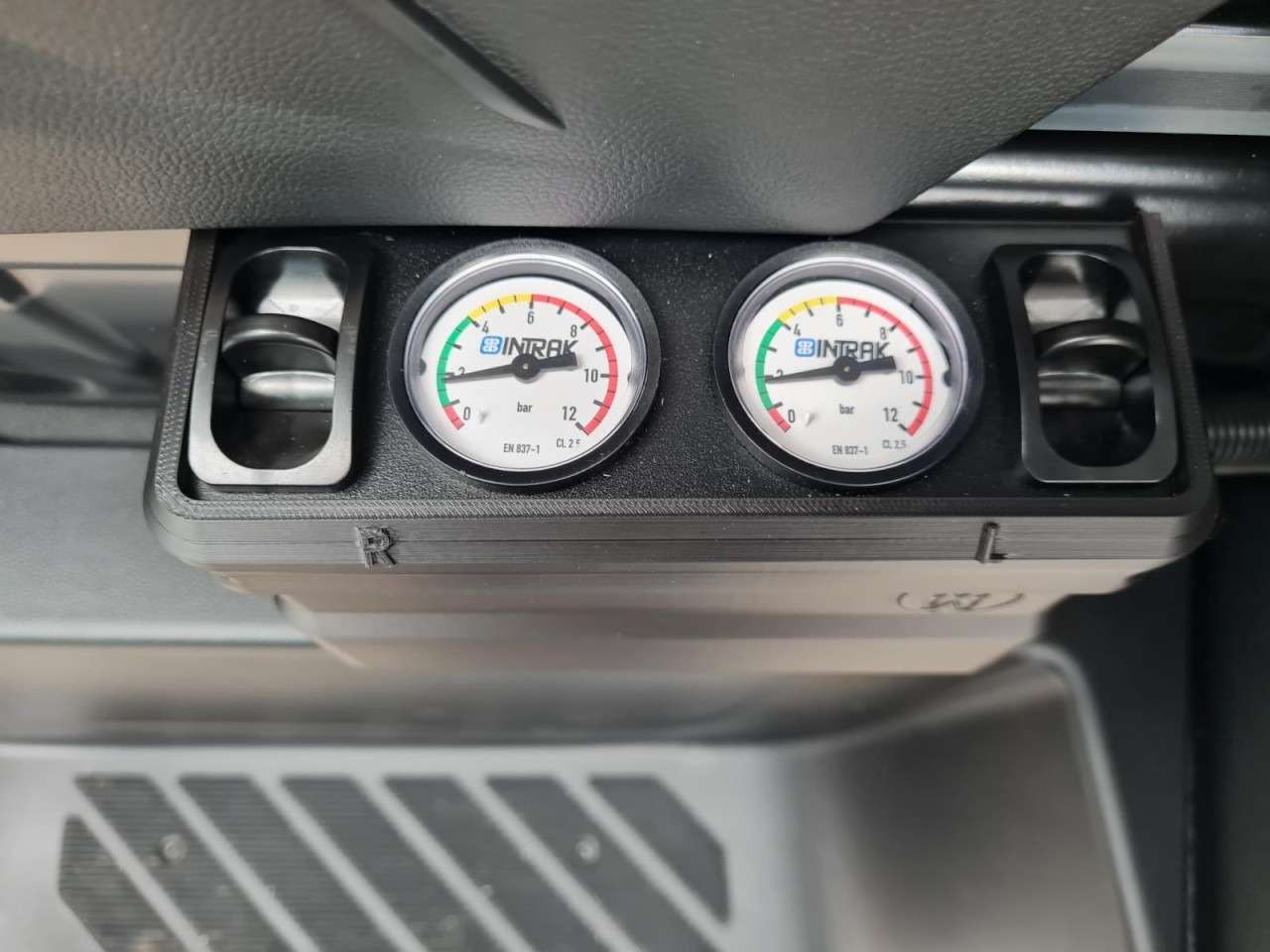 الشاحنات الصغيرة ستائر Renault Master 35 Pritsche Schiebe Plane Schlafkab 10 PAL LUFTFEDER: صور 16 الشاحنات الصغيرة ستائر Renault Master 35 Pritsche Schiebe Plane Schlafkab 10 PAL LUFTFEDER: صور 16