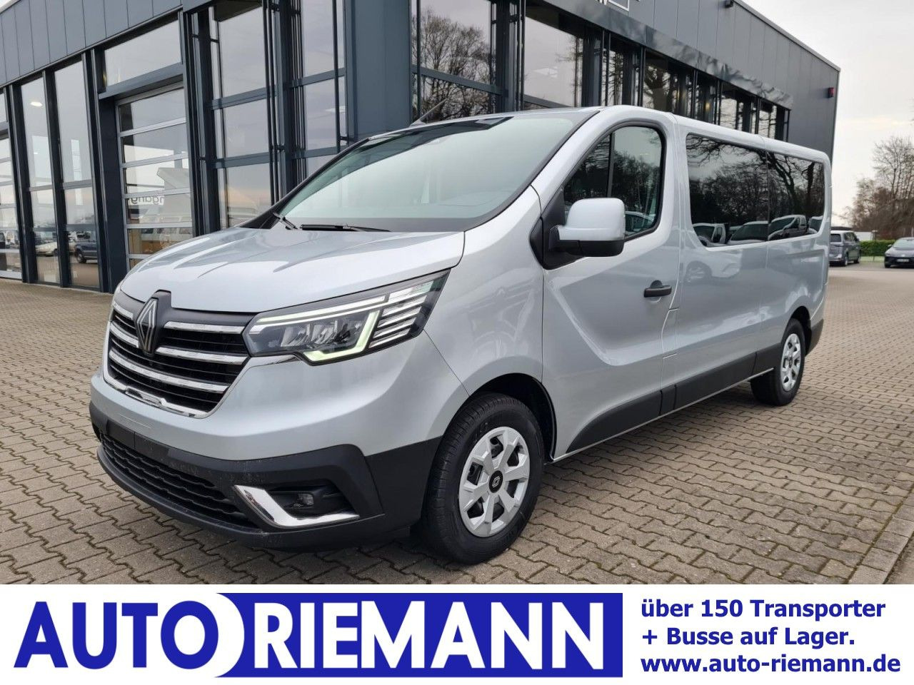 Renault Trafic Kombi 9-Sitze L2 Grand Equilibre KLIMA TE - سيارة ستيشن: صور 1 Renault Trafic Kombi 9-Sitze L2 Grand Equilibre KLIMA TE - سيارة ستيشن: صور 1