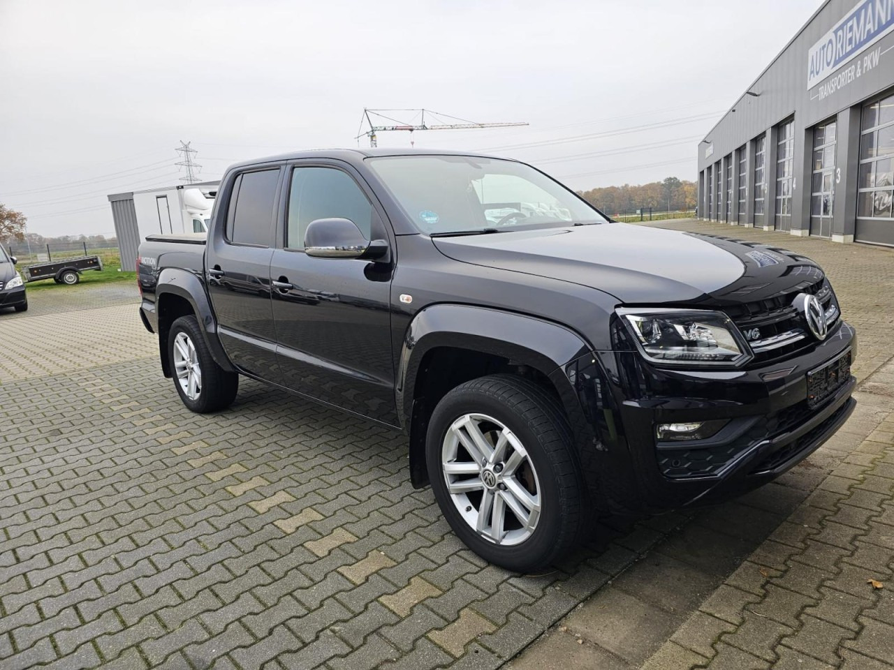 Volkswagen Amarok 4Motion 3.0 TDI Comfortline AHK - شاحنة البيك أب: صور 2 Volkswagen Amarok 4Motion 3.0 TDI Comfortline AHK - شاحنة البيك أب: صور 2