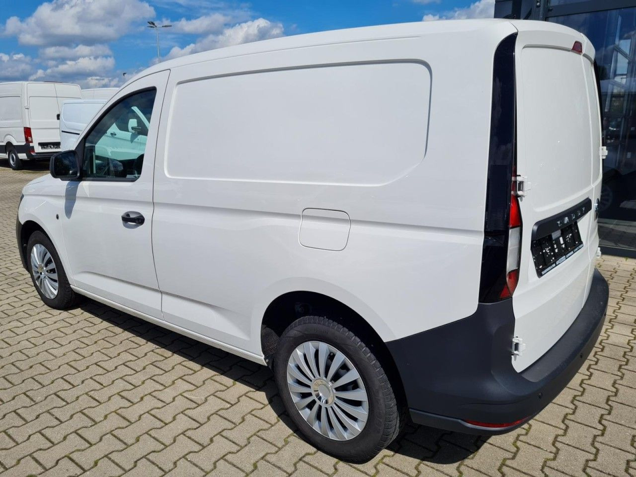 Volkswagen Caddy Kasten Cargo 2.0 TDI KLIMA KOMFORT PDC - فان المدمجة: صور 5 Volkswagen Caddy Kasten Cargo 2.0 TDI KLIMA KOMFORT PDC - فان المدمجة: صور 5