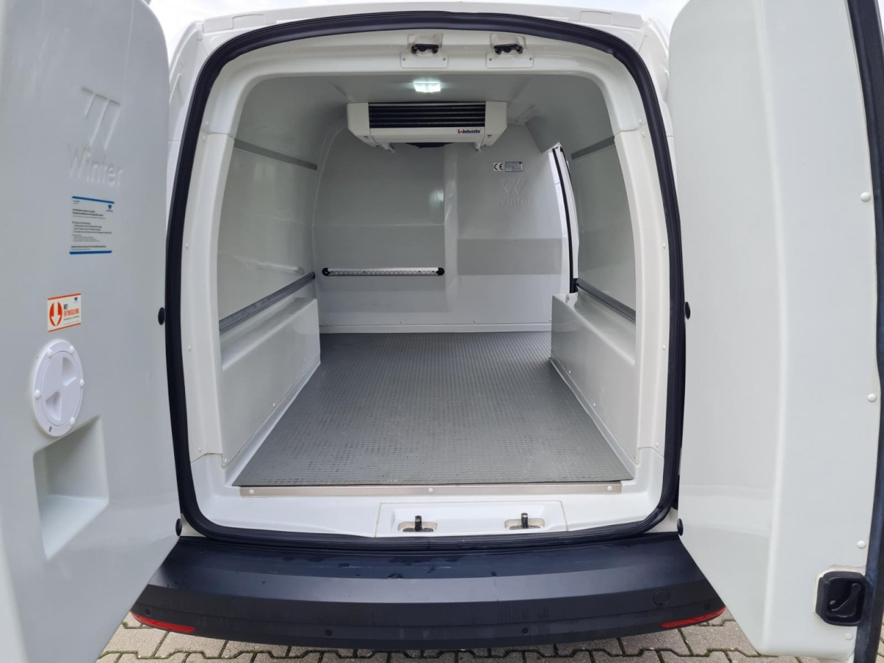 Volkswagen Caddy Kühlkasten Maxi TDI Stand- u. Fahrkühlung - الشاحنات الصغيرة المبردة: صور 5 Volkswagen Caddy Kühlkasten Maxi TDI Stand- u. Fahrkühlung - الشاحنات الصغيرة المبردة: صور 5