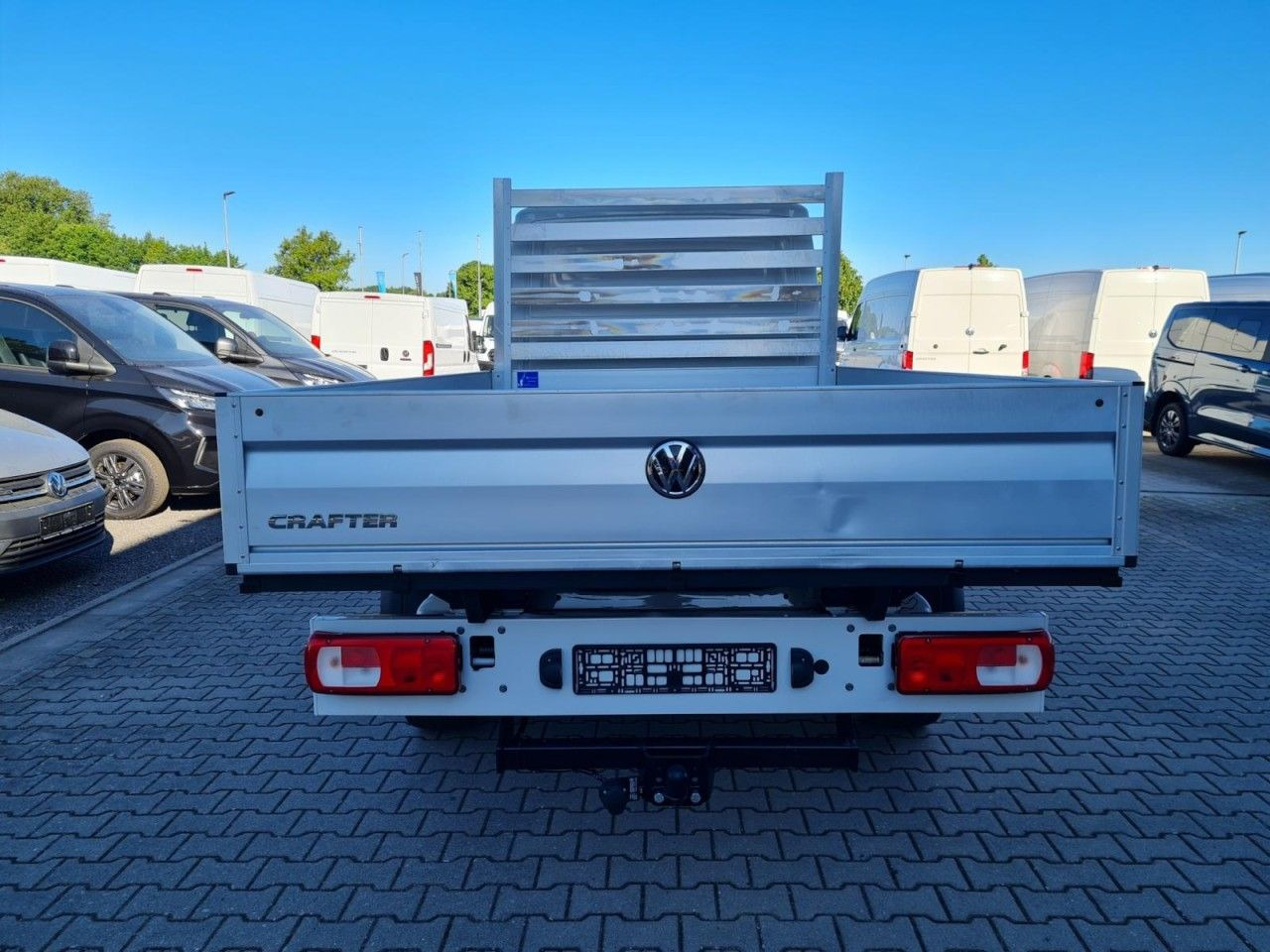 Volkswagen Crafter 35 Doka TDI lang AHK Klima - الشاحنات الصغيرة المسطحة, الشاحنات الصغيرة كابينة مزدوجة: صور 5 Volkswagen Crafter 35 Doka TDI lang AHK Klima - الشاحنات الصغيرة المسطحة, الشاحنات الصغيرة كابينة مزدوجة: صور 5