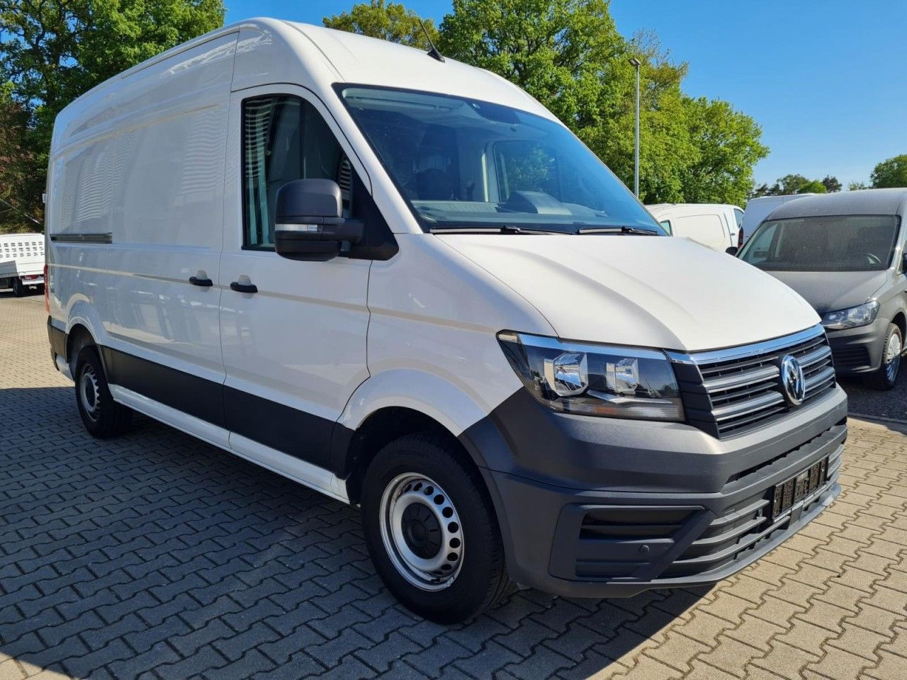 Volkswagen Crafter 35 Kasten TDI L3H3 MR Kamera Verkleidung - فان: صور 3 Volkswagen Crafter 35 Kasten TDI L3H3 MR Kamera Verkleidung - فان: صور 3