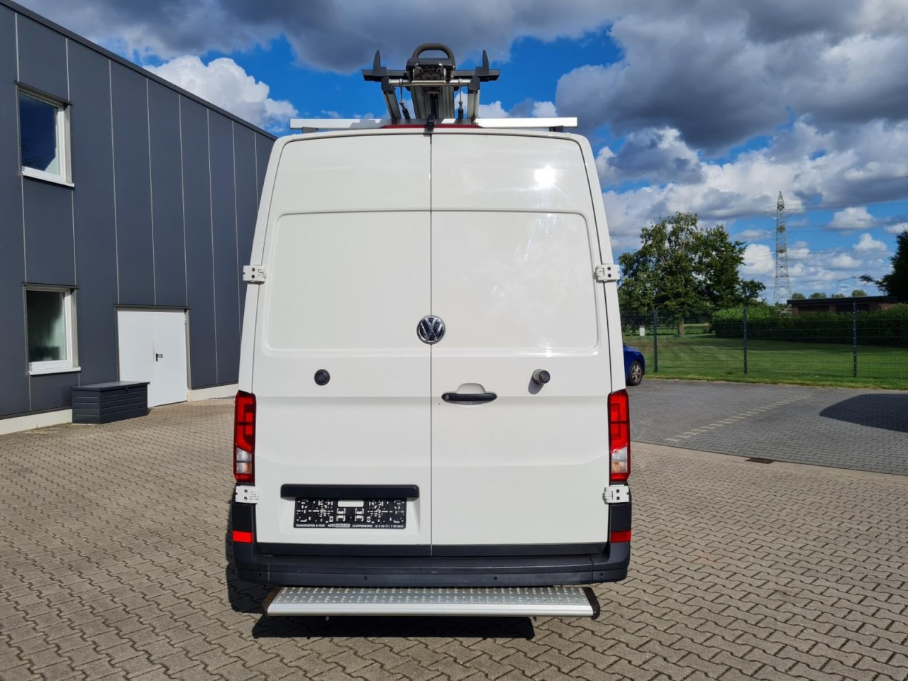 Volkswagen Crafter 35 Kasten TDI MR L3H3 NAVI TOUCH KAMERA - فان: صور 5 Volkswagen Crafter 35 Kasten TDI MR L3H3 NAVI TOUCH KAMERA - فان: صور 5