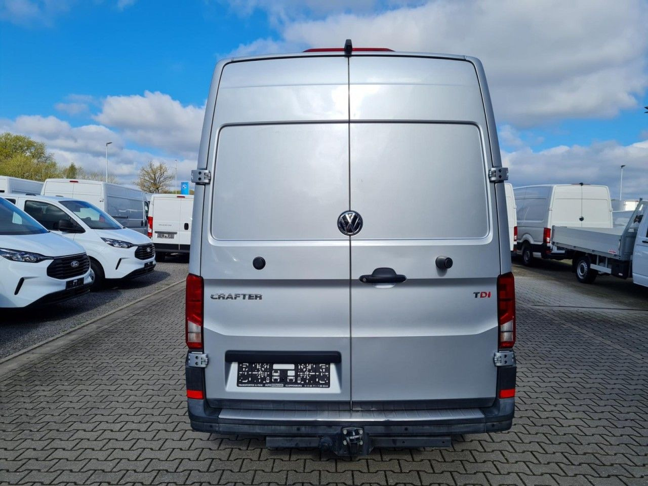Volkswagen Crafter 35 Kasten TDI MR hoch NAVI KLIMA TEMPOMA - فان: صور 5 Volkswagen Crafter 35 Kasten TDI MR hoch NAVI KLIMA TEMPOMA - فان: صور 5