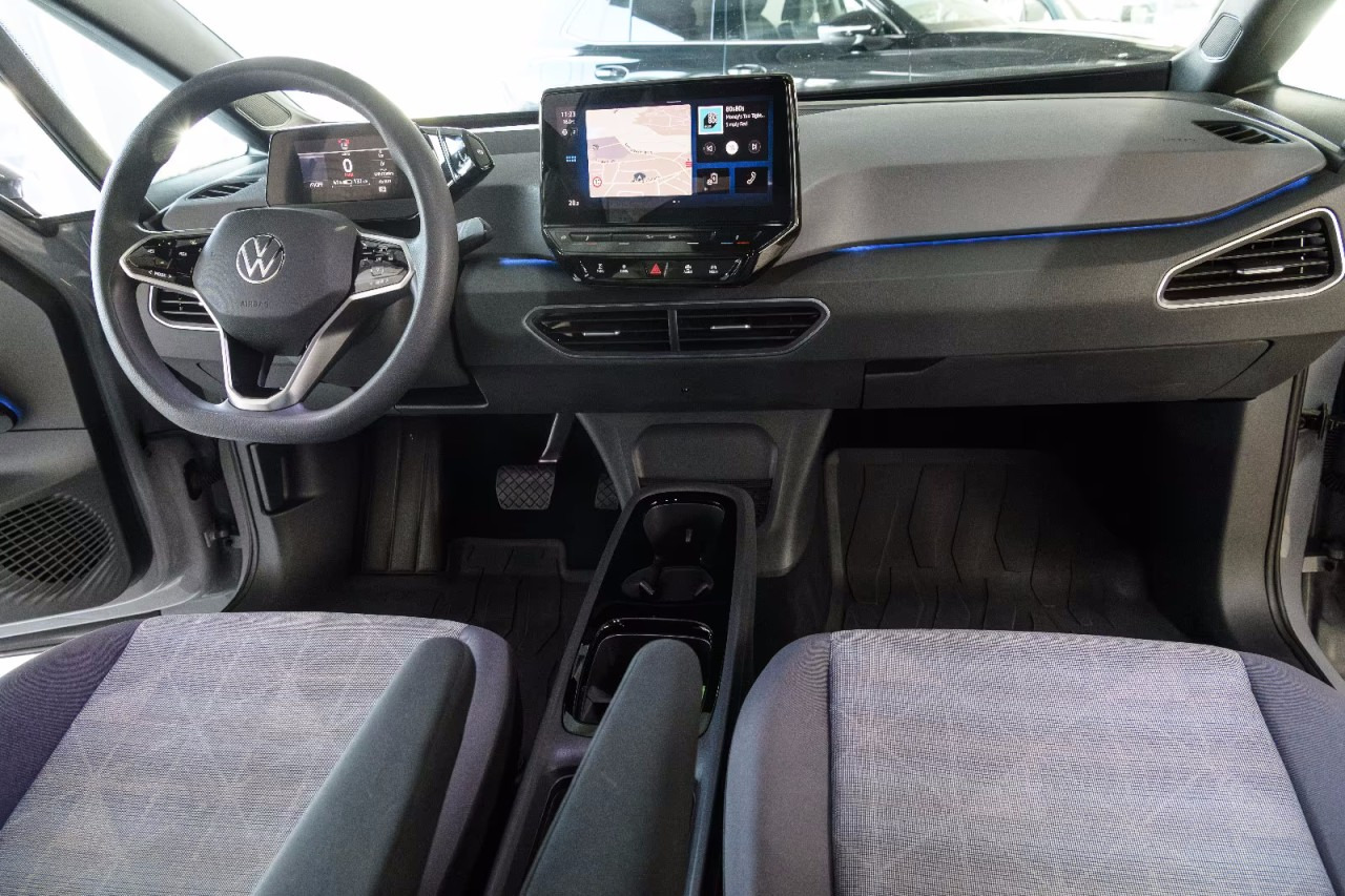 Volkswagen ID.3 Pro - سيارة: صور 4 Volkswagen ID.3 Pro - سيارة: صور 4