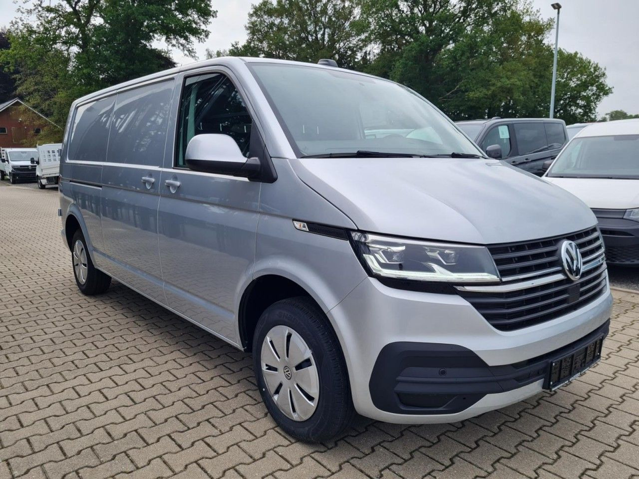 Volkswagen T6.1 Kasten TDI lang DSG LED KAMERA TEMPOMAT - فان المدمجة: صور 3 Volkswagen T6.1 Kasten TDI lang DSG LED KAMERA TEMPOMAT - فان المدمجة: صور 3