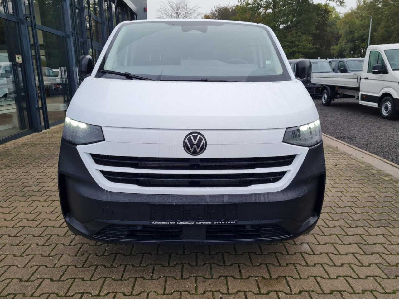 Volkswagen T7 Transporter Kasten TDI 4Motion LR L2H1 LED AUTOM. - فان المدمجة: صور 2 Volkswagen T7 Transporter Kasten TDI 4Motion LR L2H1 LED AUTOM. - فان المدمجة: صور 2