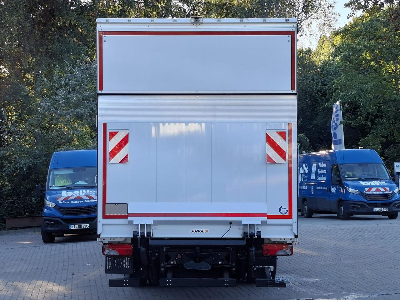 Iveco ML120E25/P JUNGE KOFFER LBW 1,5t AHK 185 kW (... - شاحنة: صور 5 Iveco ML120E25/P JUNGE KOFFER LBW 1,5t AHK 185 kW (... - شاحنة: صور 5