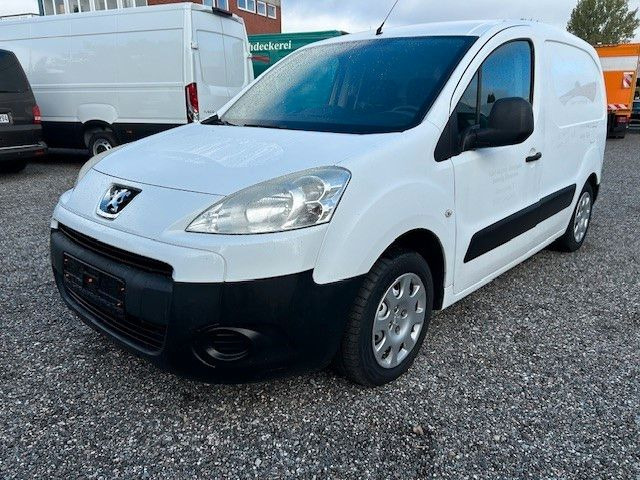 Peugeot Partner Komfort Kühlanlage 90PS Schalter - الشاحنات الصغيرة المبردة: صور 1 Peugeot Partner Komfort Kühlanlage 90PS Schalter - الشاحنات الصغيرة المبردة: صور 1