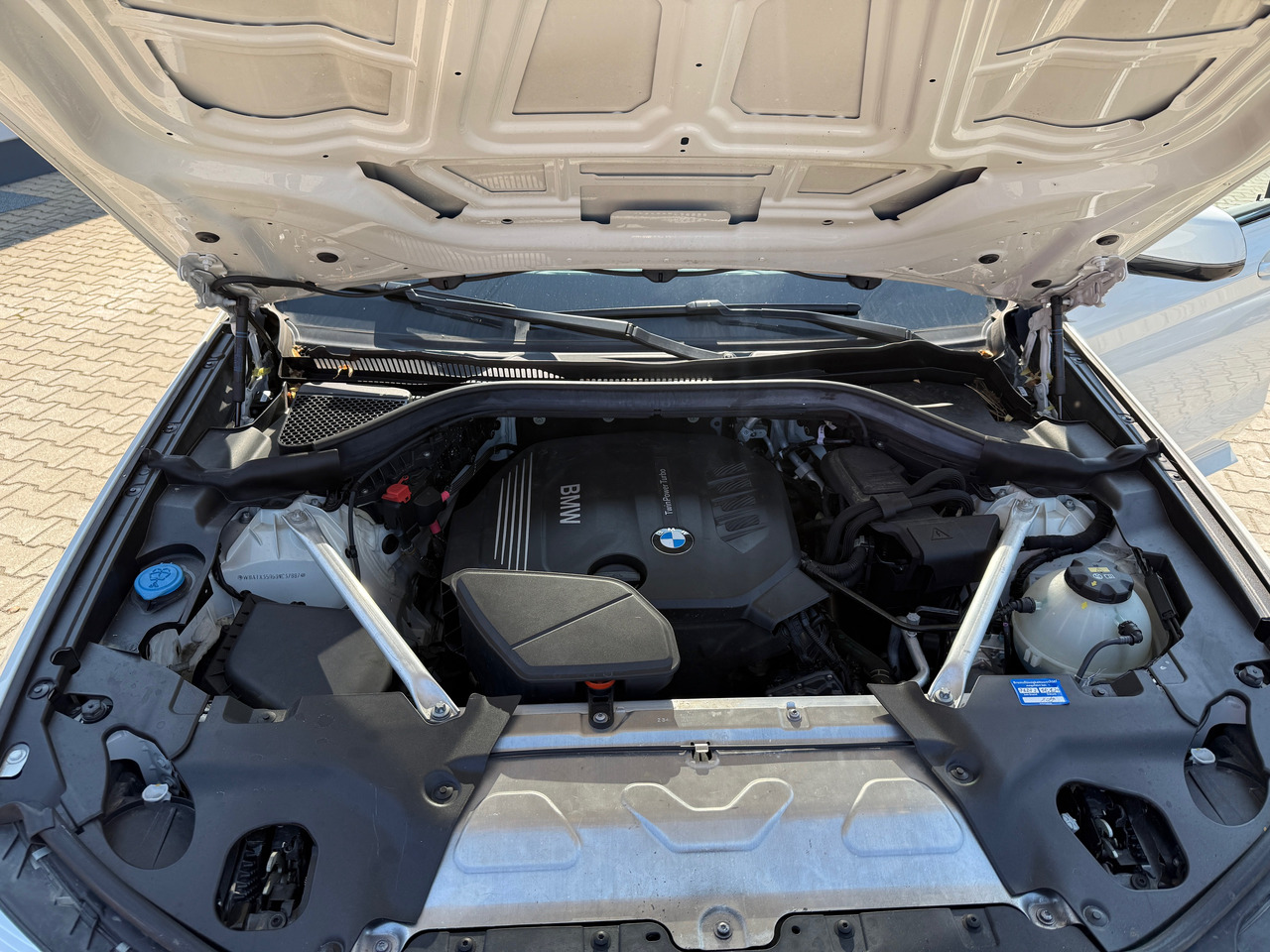 BMW X3 Xdrive 20d M-Sport VOLL! ACC, Head-Up, Panorama... - سيارة: صور 4 BMW X3 Xdrive 20d M-Sport VOLL! ACC, Head-Up, Panorama... - سيارة: صور 4