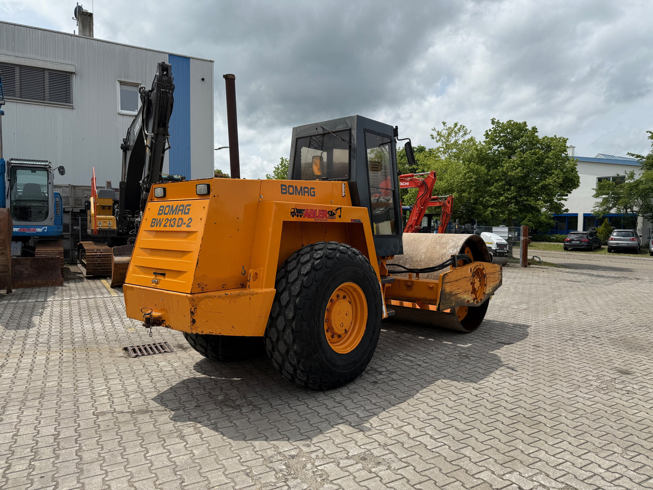 Bomag BW 213D-2 Walzenzug - مدماج: صور 4 Bomag BW 213D-2 Walzenzug - مدماج: صور 4