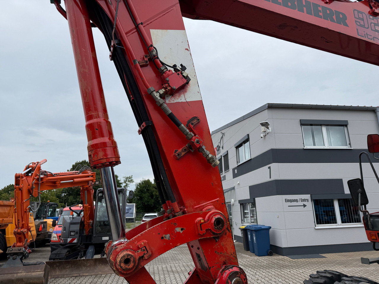 حفارة Liebherr A924 Litronic Mobilbagger MS21 + Klima: صور 9